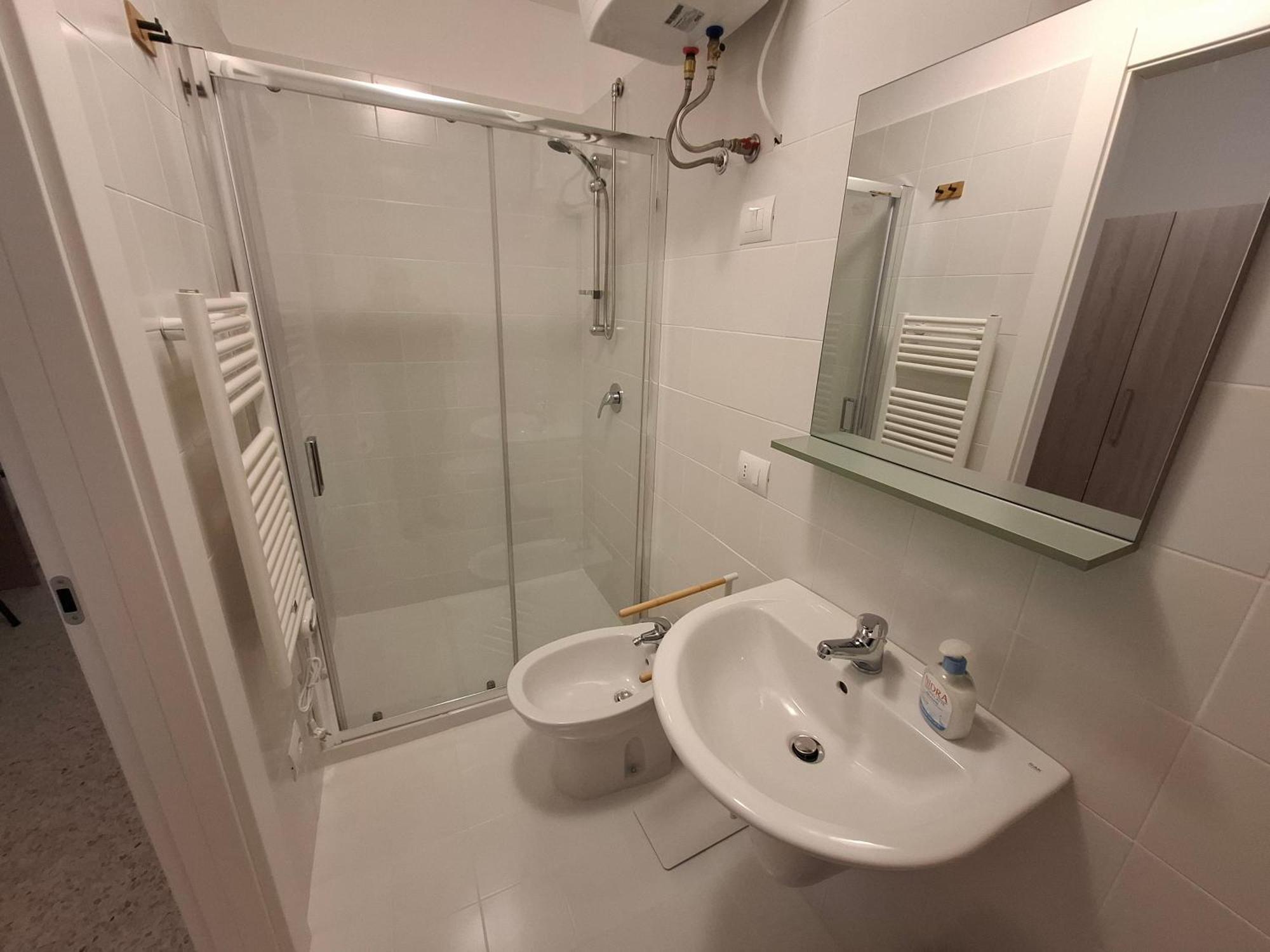 Camera Singola con Bagno Privato